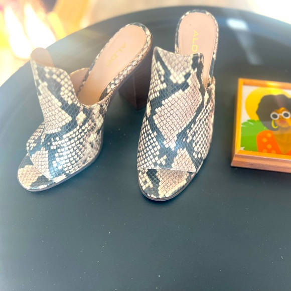 ALDO Snakeskin Print Open Toe Mule/Heel - Picture 4 of 10
